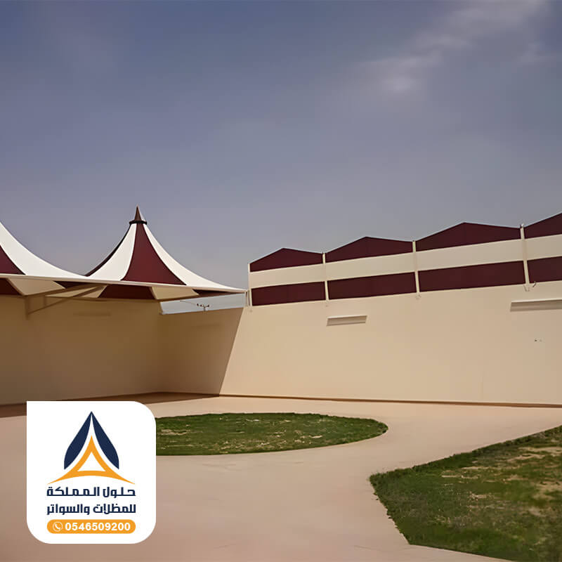 مظلات على شكل هرم من مؤسسة مظلات وسواتر حلول المملكة